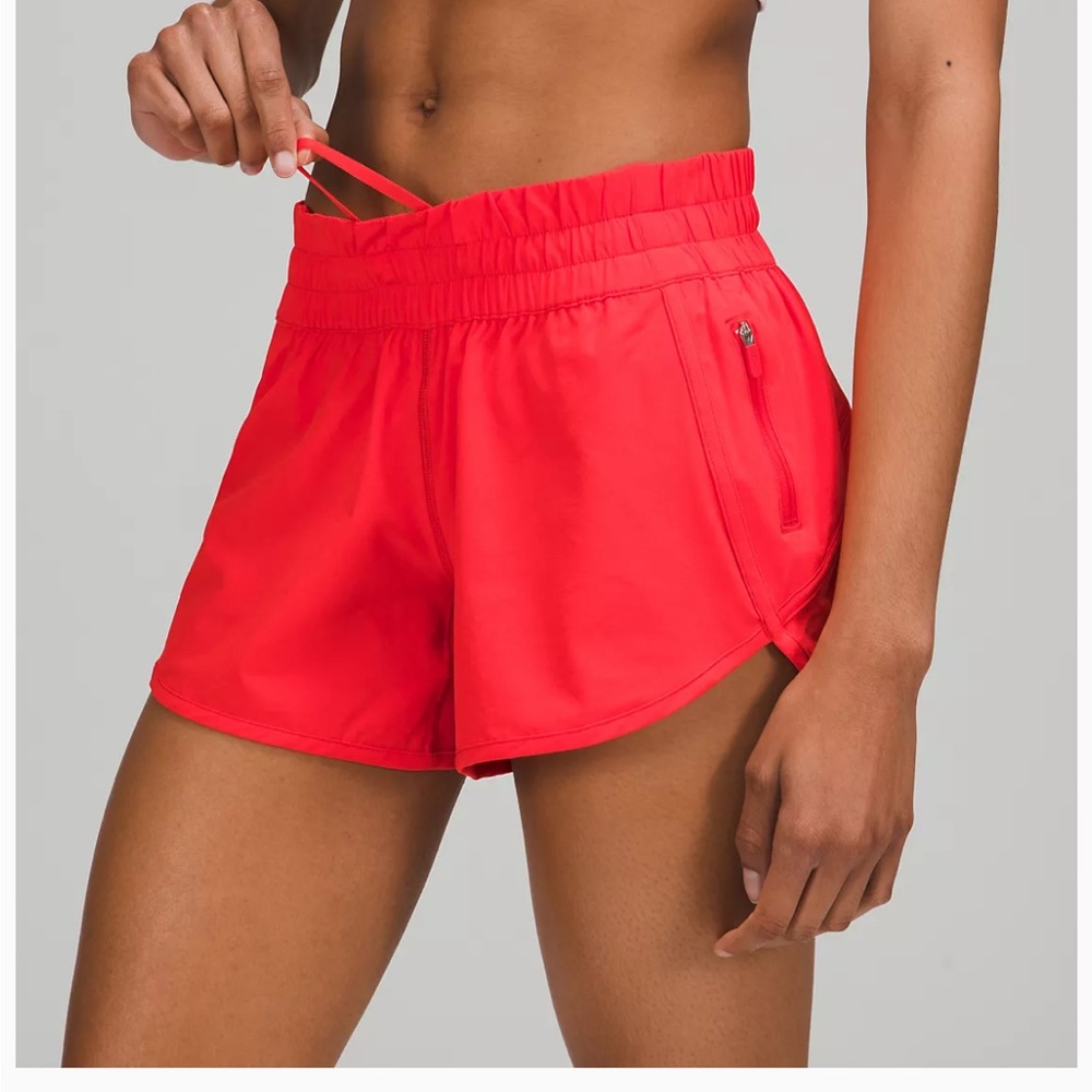 Lululemon Tracker LR Short 4” Lined- Love Red